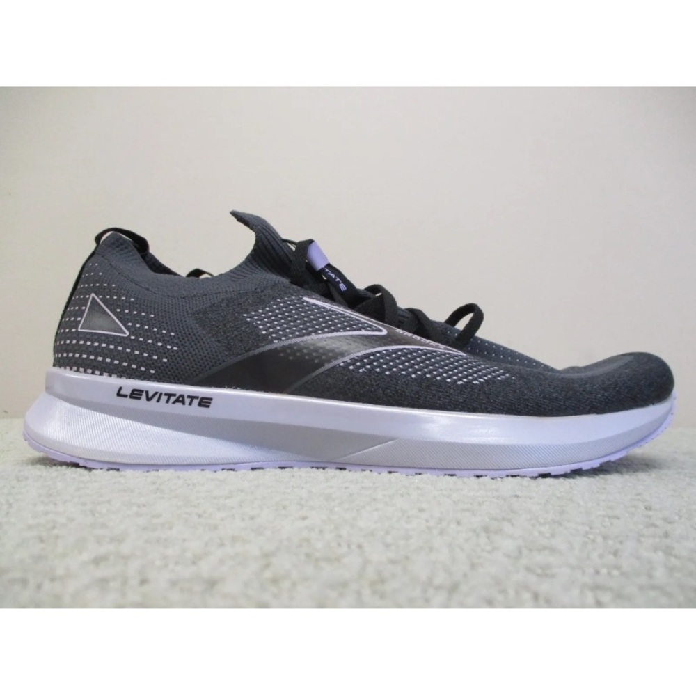 Brooks Shoes Womens 12 Levitate 5 Running Walking Trainer Comfort Gray Purple